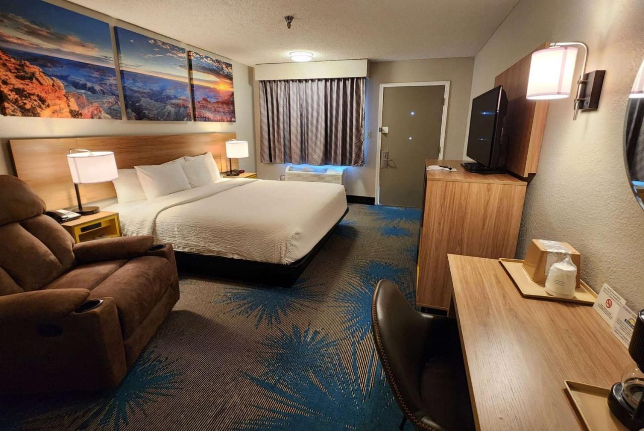 Days Inn By Wyndham Tucumcari Eksteriør bilde